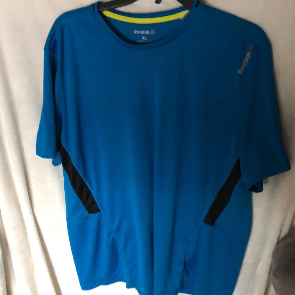 Reebok lightweight T